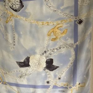 Chanel vintage silk scarf 32” square